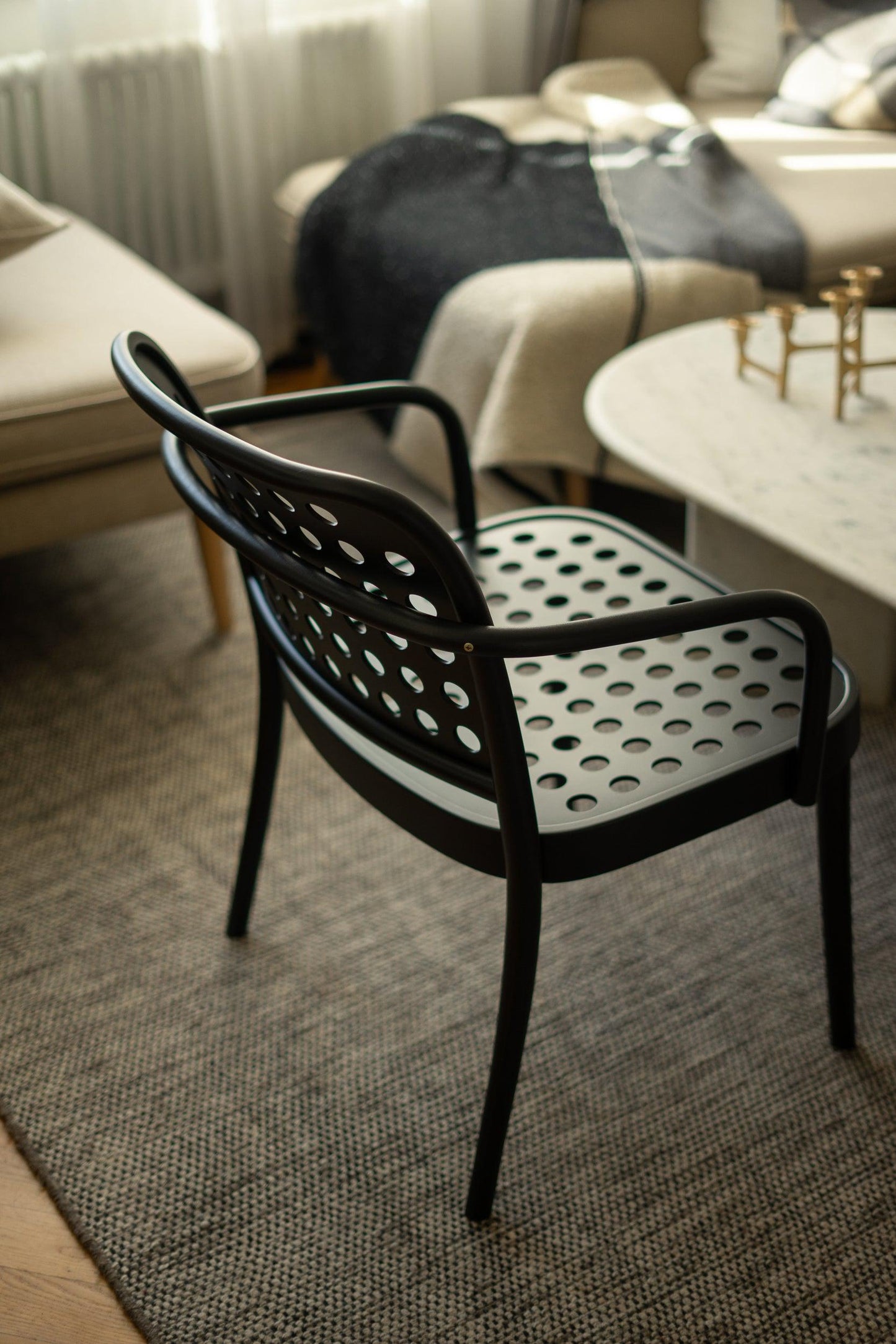 822 Lounge Armchair-Contract Furniture Store for hospitality, leisure & commercial projects