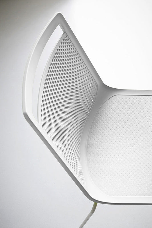 Akami U Side Chair-Contract Furniture Store for hospitality, leisure & commercial projects