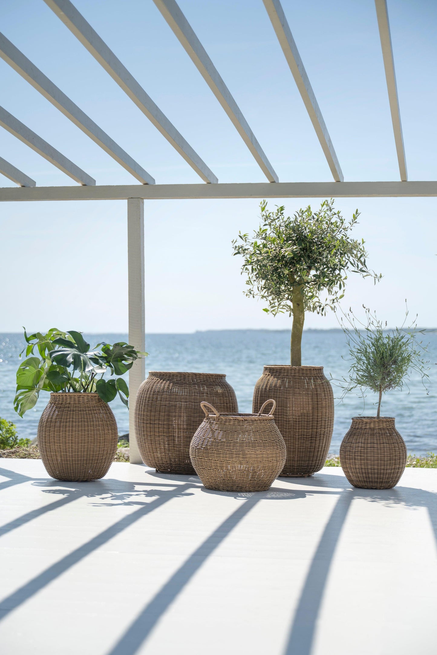 Alma Exterior Basket-Contract Furniture Store for hospitality, leisure & commercial projects