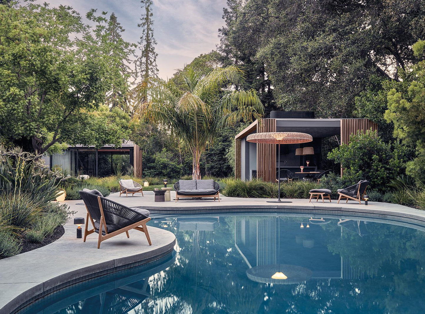 Ambient Sol Parasol-Contract Furniture Store for hospitality, leisure & commercial projects