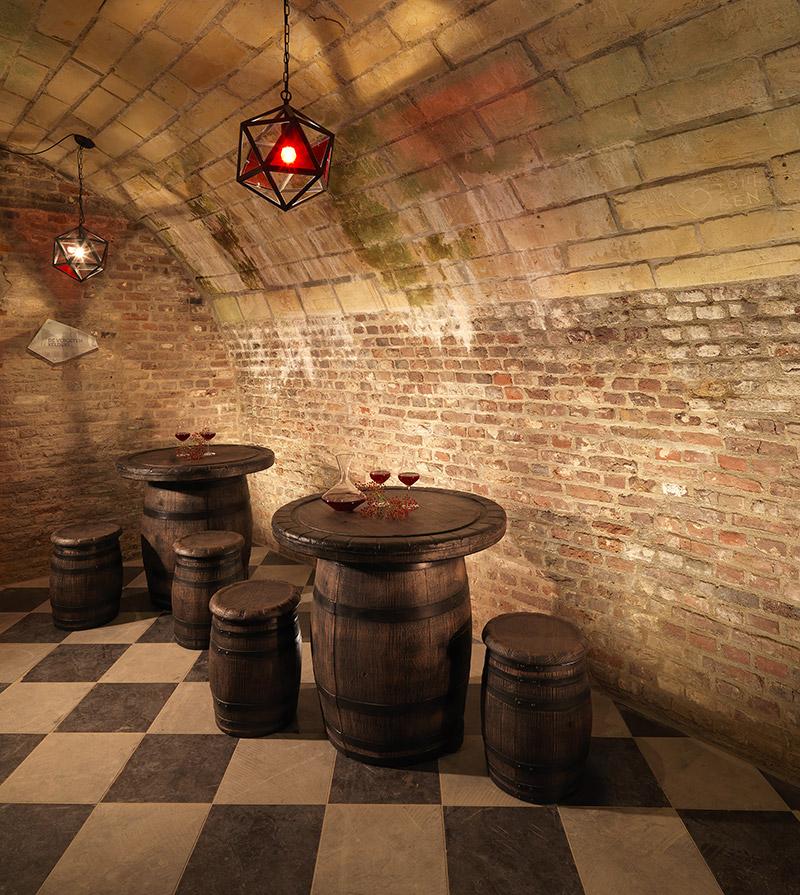 Barrel Dining Table-Contract Furniture Store for hospitality, leisure & commercial projects