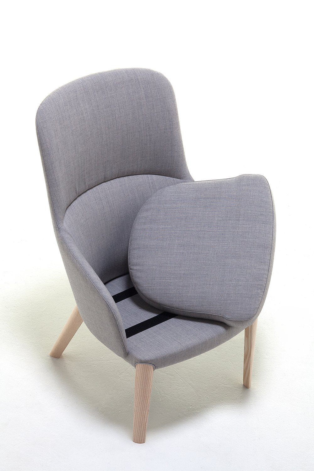 Bellevue Bergère 108 Armchair-Contract Furniture Store for hospitality, leisure & commercial projects