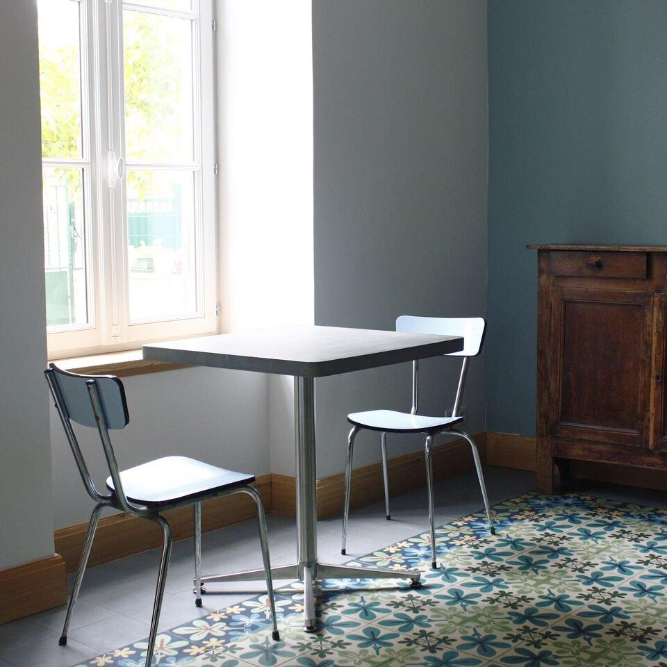 Bistro Square Concrete Dining Table-Contract Furniture Store for hospitality, leisure & commercial projects