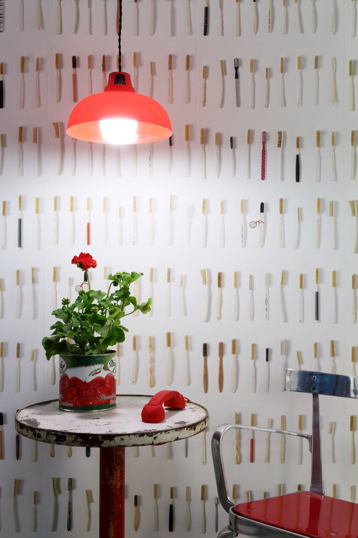 Brushes Small Obsession Wallpaper-Contract Furniture Store for hospitality, leisure & commercial projects