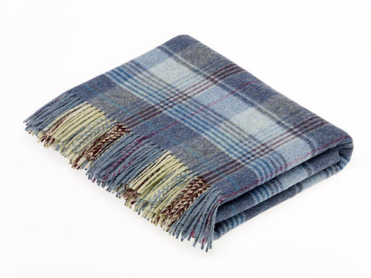 Country House Throw-Contract Furniture Store for hospitality, leisure & commercial projects