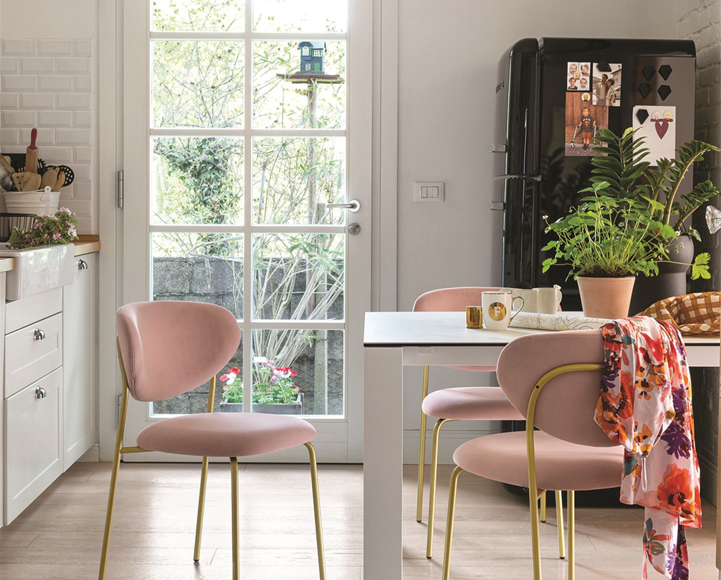 Cozy Side Chair-Contract Furniture Store for hospitality, leisure & commercial projects