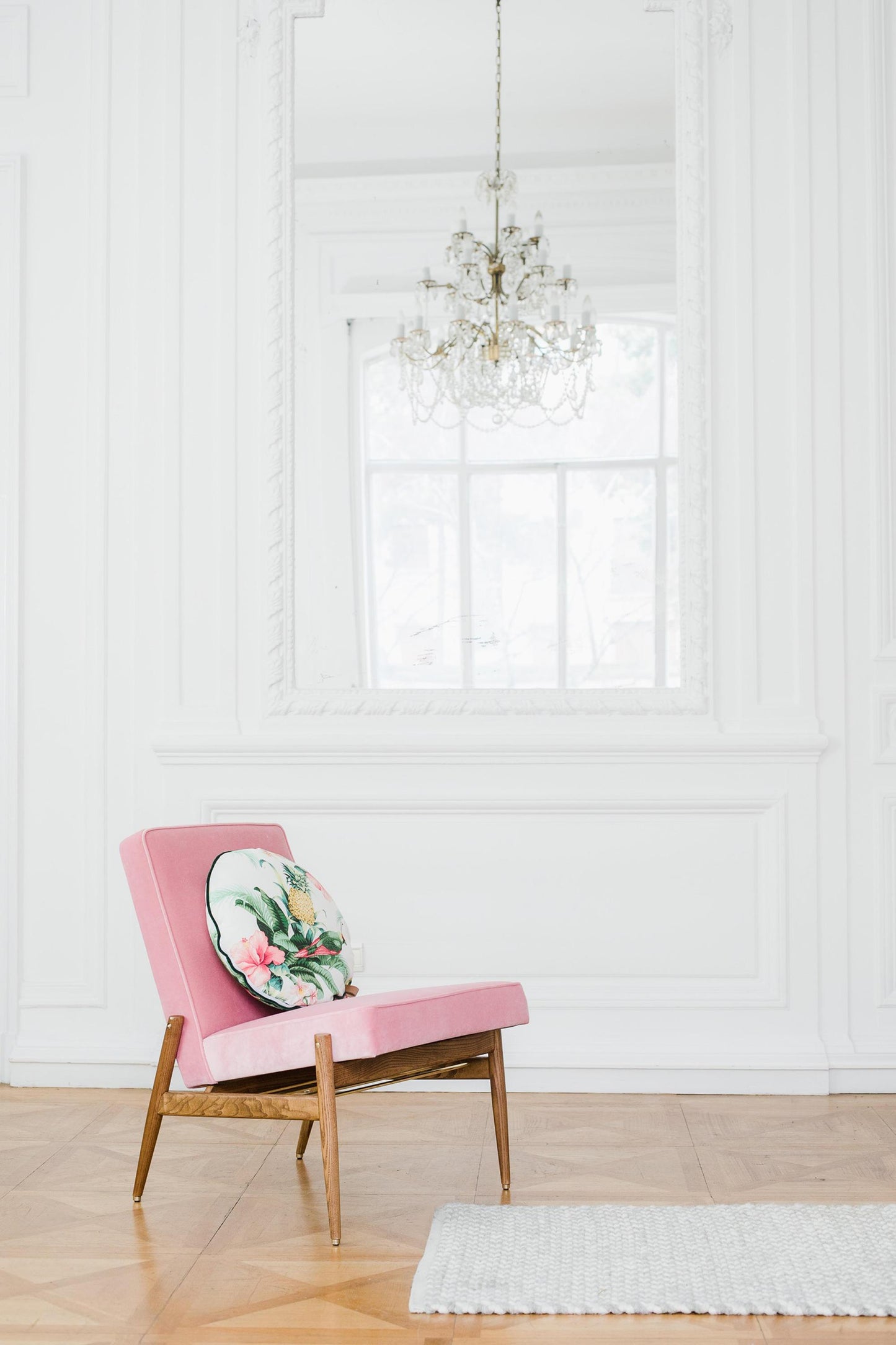 Deco Circle Cushion-Contract Furniture Store for hospitality, leisure & commercial projects