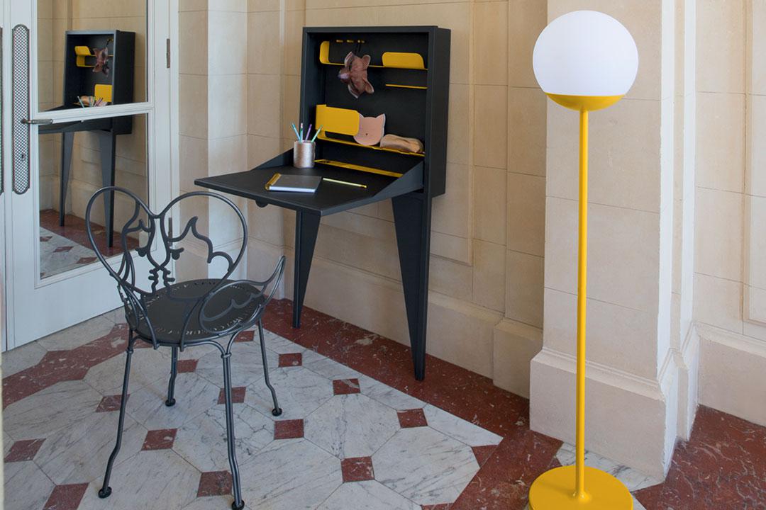 Face A Face 3209 Writing Desk-Contract Furniture Store for hospitality, leisure & commercial projects