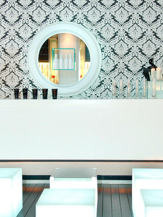 Giò Light Mirror-Contract Furniture Store for hospitality, leisure & commercial projects