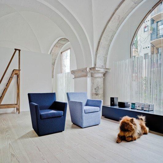 Hera Lounge Chair