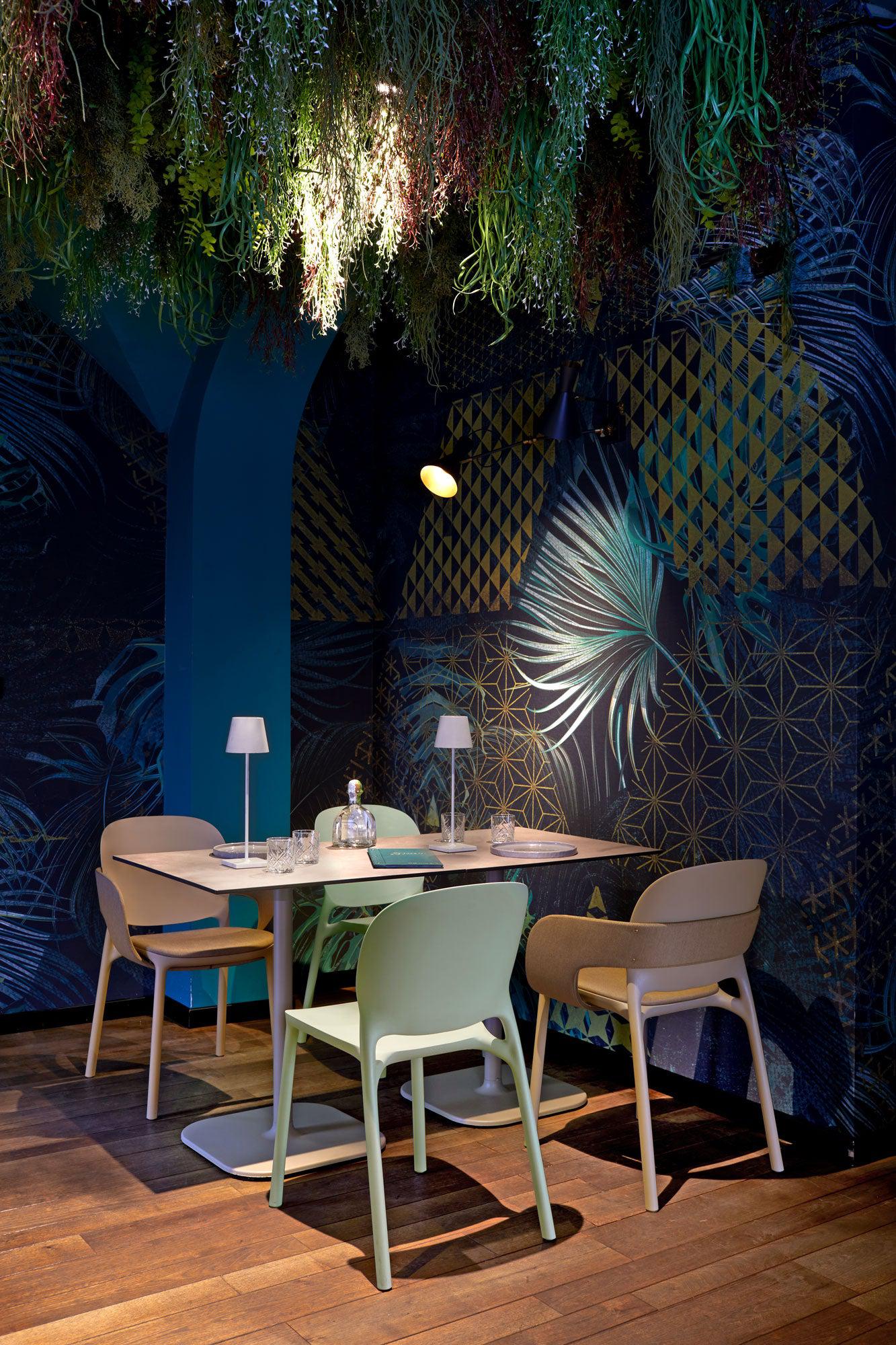 Hug 2381 Side Chair-Contract Furniture Store for hospitality, leisure & commercial projects