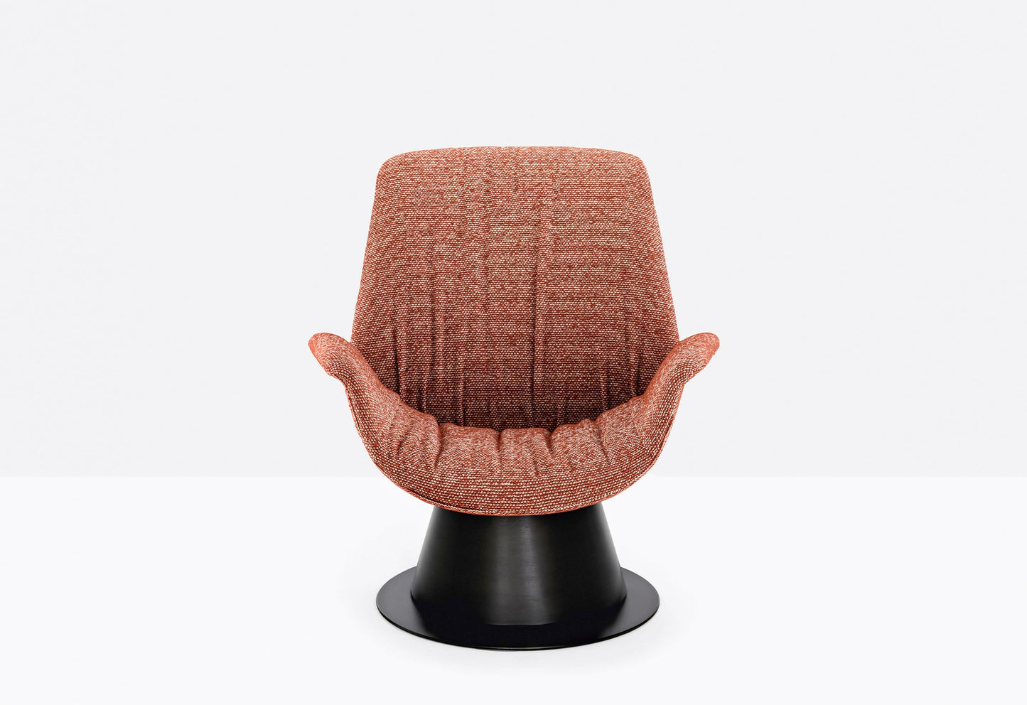 Ila 2021 Lounge Chair
