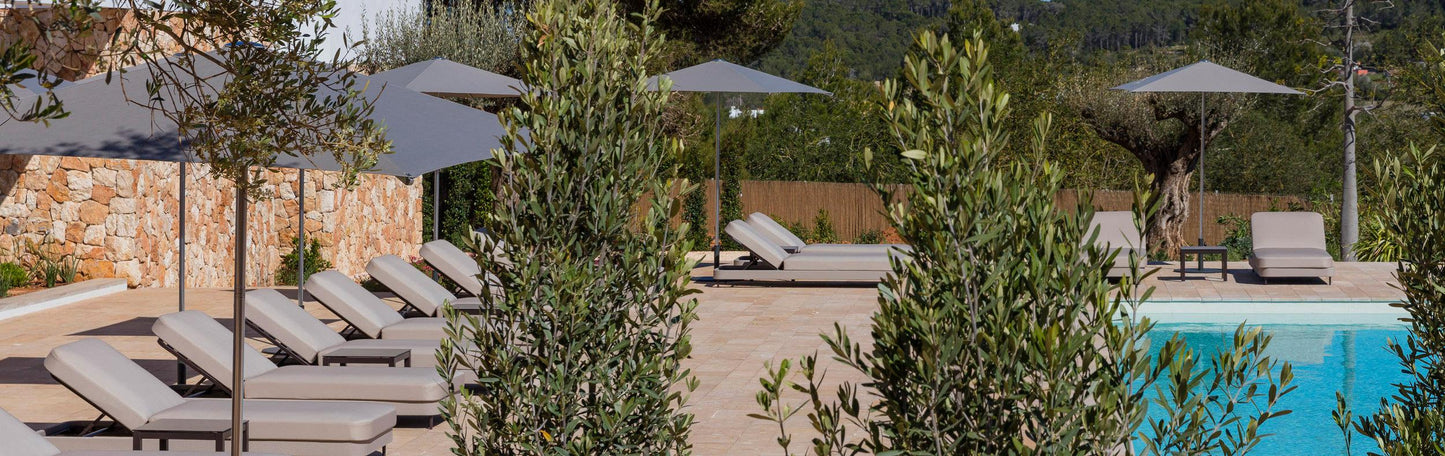 Käbu Chaise Longue-Contract Furniture Store for hospitality, leisure & commercial projects