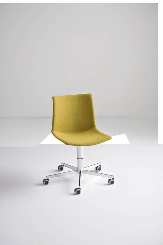 Kanvas T5R Front Side Chair-Contract Furniture Store for hospitality, leisure & commercial projects