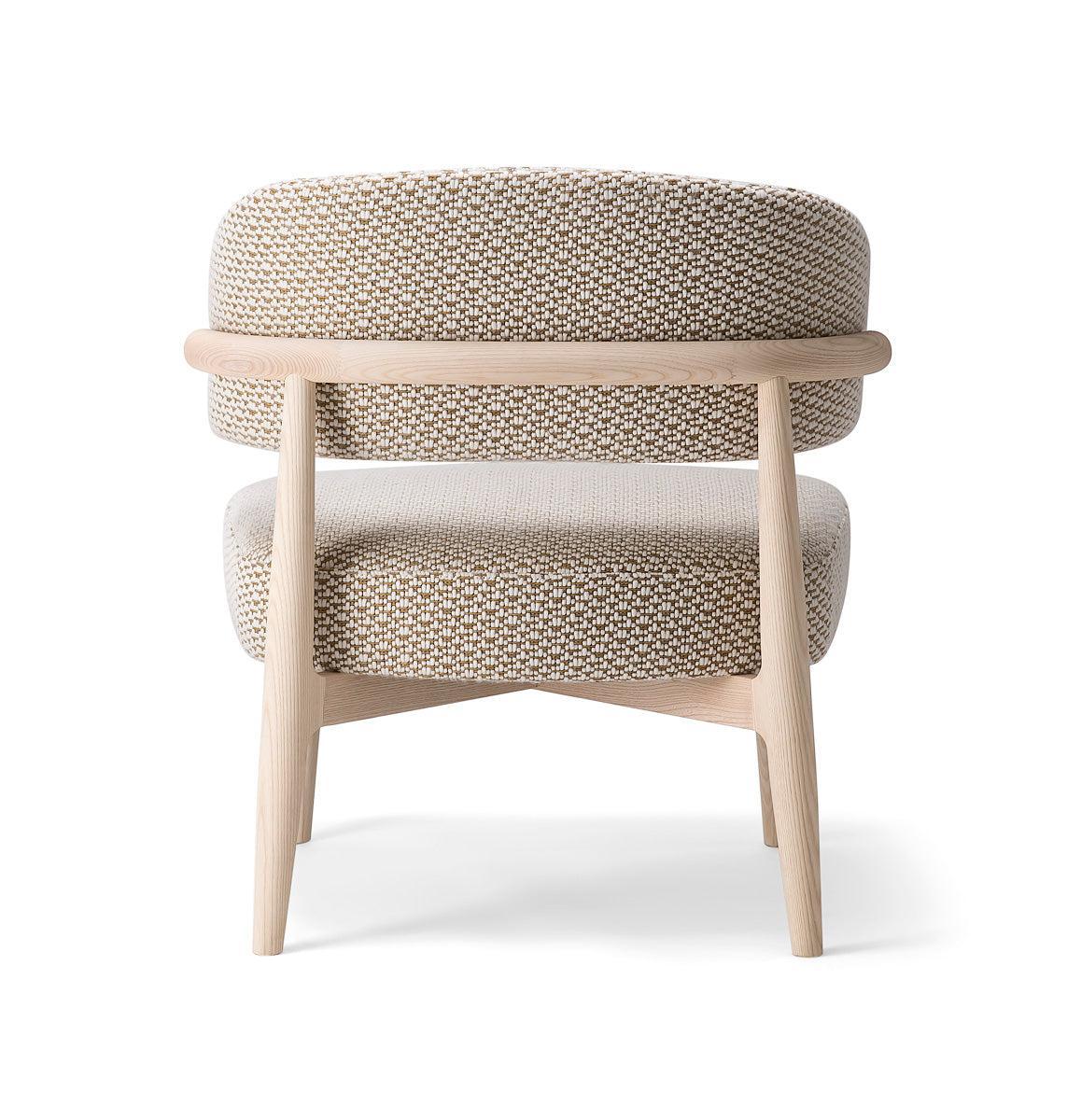 Liv 105 P Lounge Chair-Contract Furniture Store for hospitality, leisure & commercial projects