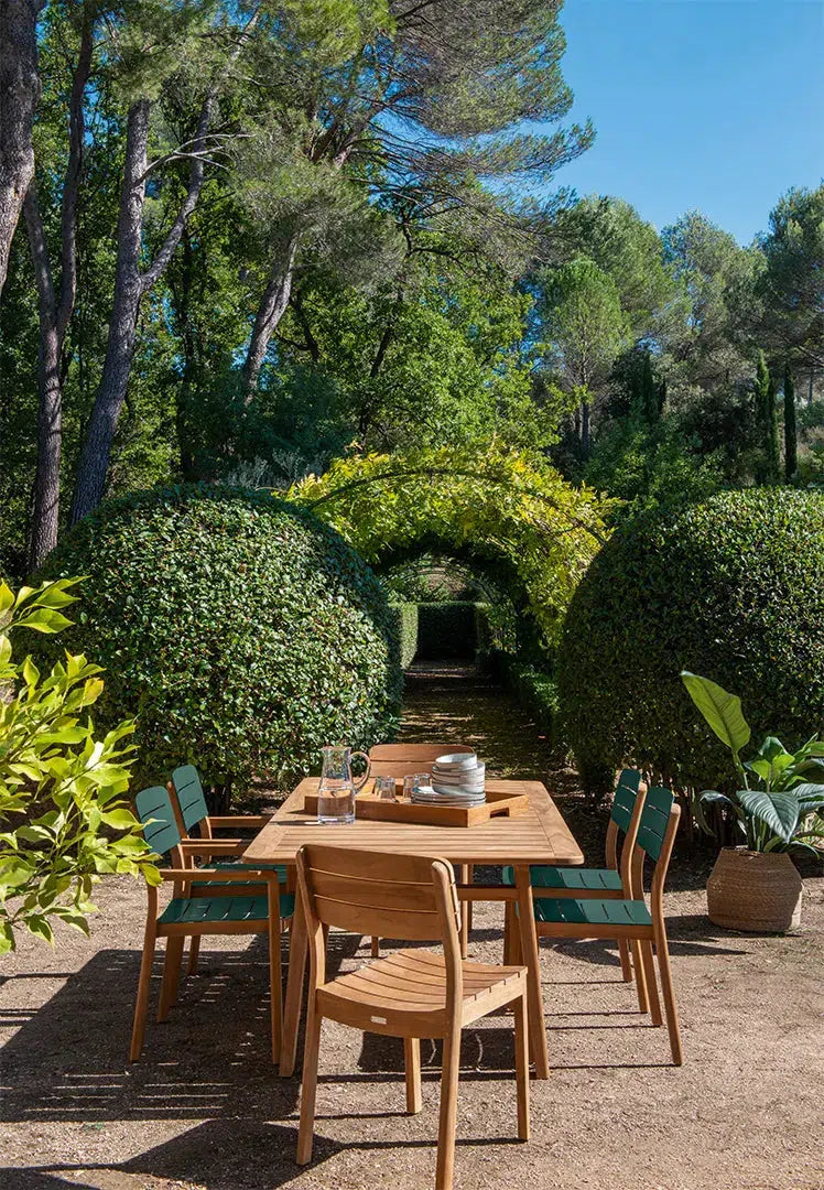 Lodge Aluminium Armchair-Contract Furniture Store for hospitality, leisure & commercial projects