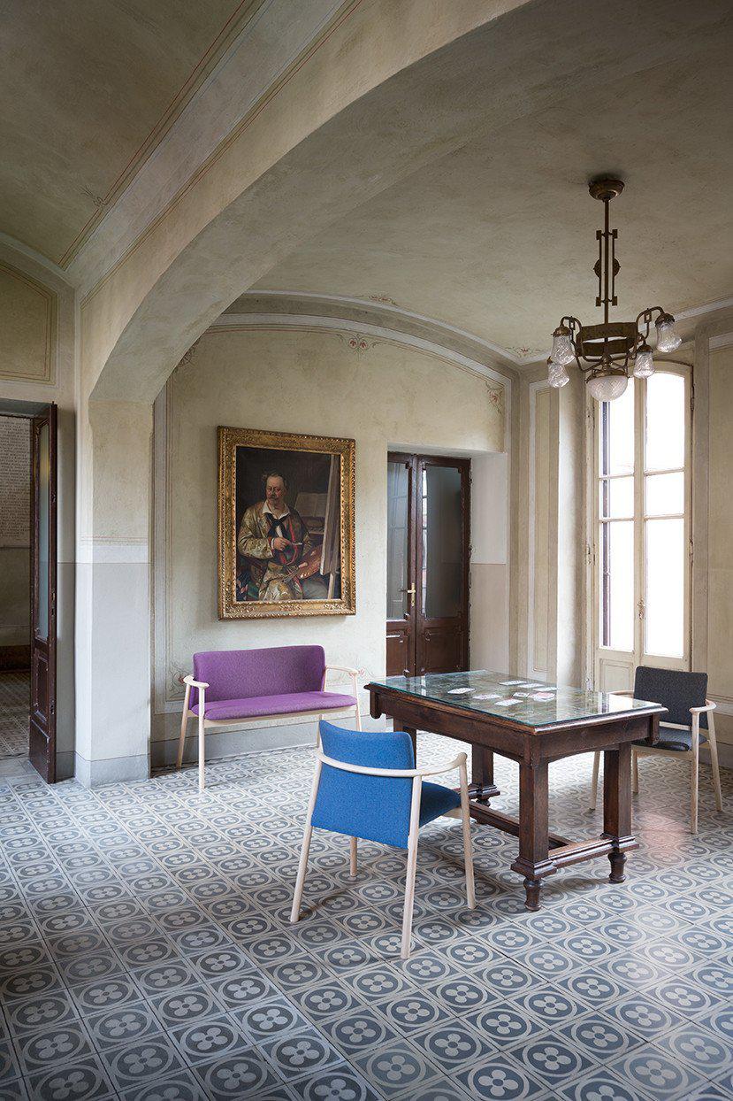 Lord Sofa-Contract Furniture Store for hospitality, leisure & commercial projects