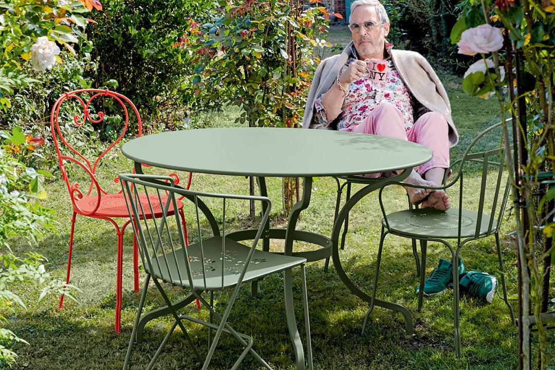 Louvre 0802 Armchair-Contract Furniture Store for hospitality, leisure & commercial projects