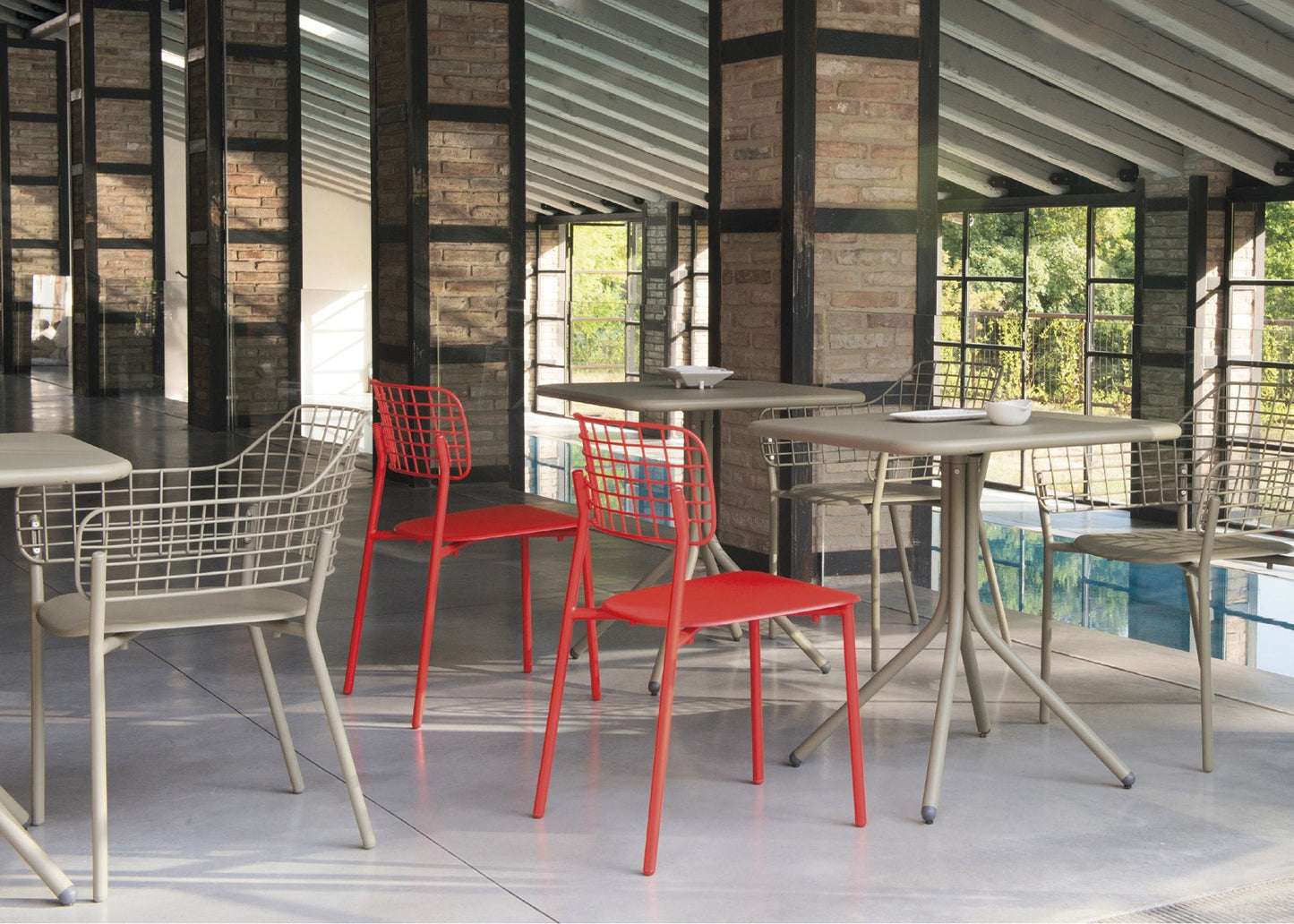 Lyze 616 Armchair