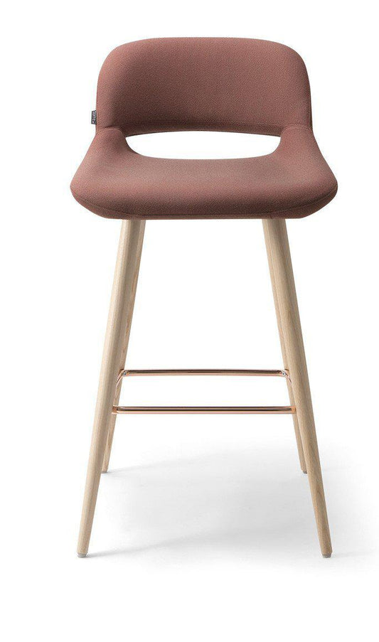 Magda 07 Base 101 High Stool-Contract Furniture Store for hospitality, leisure & commercial projects