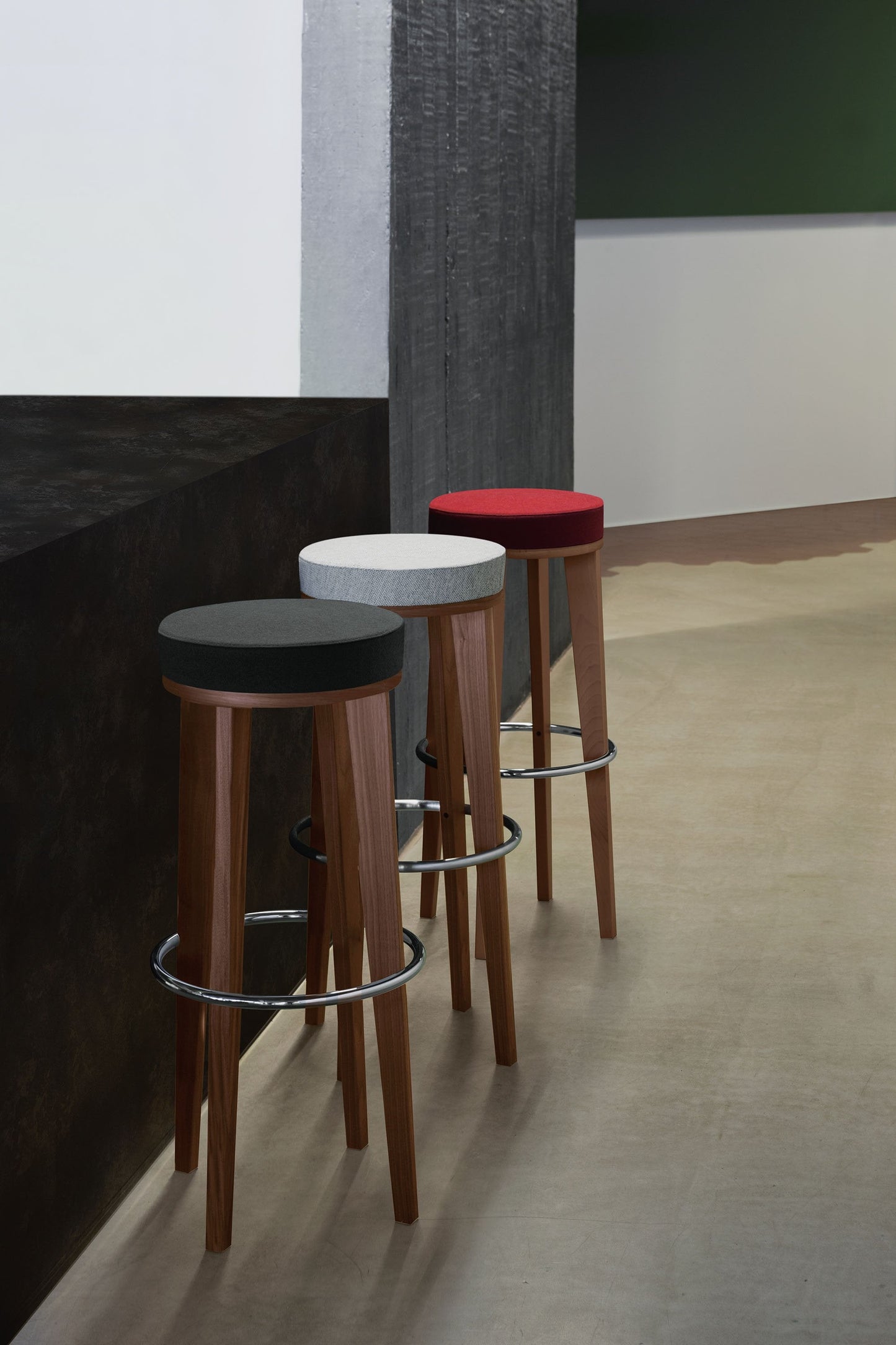 Mamy 72 High Stool