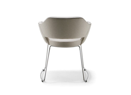 Manu 04 Base 114 Armchair
