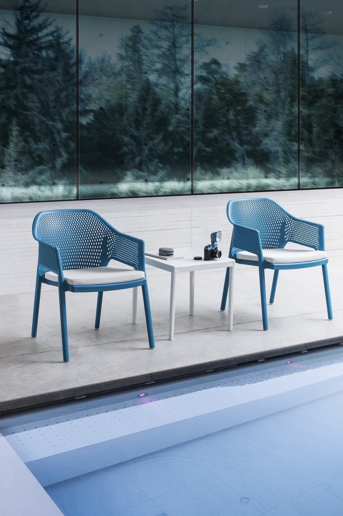 Minush Lounge Chair Cushion-Contract Furniture Store for hospitality, leisure & commercial projects