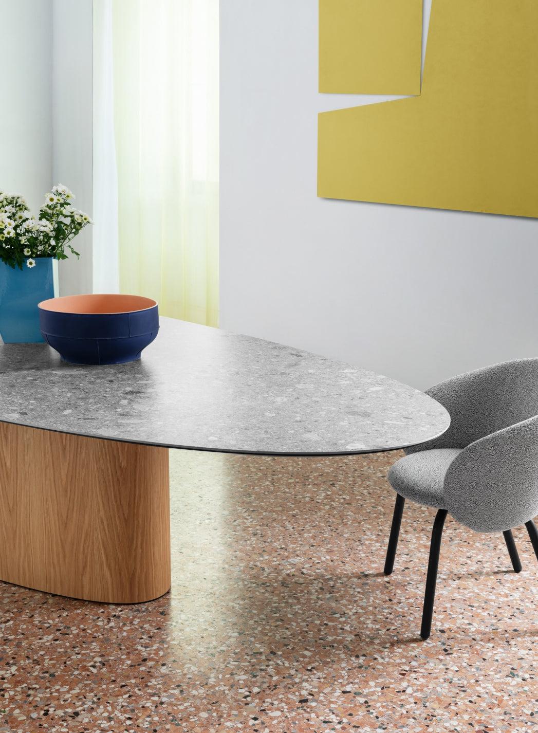 Monoplauto Dining Table