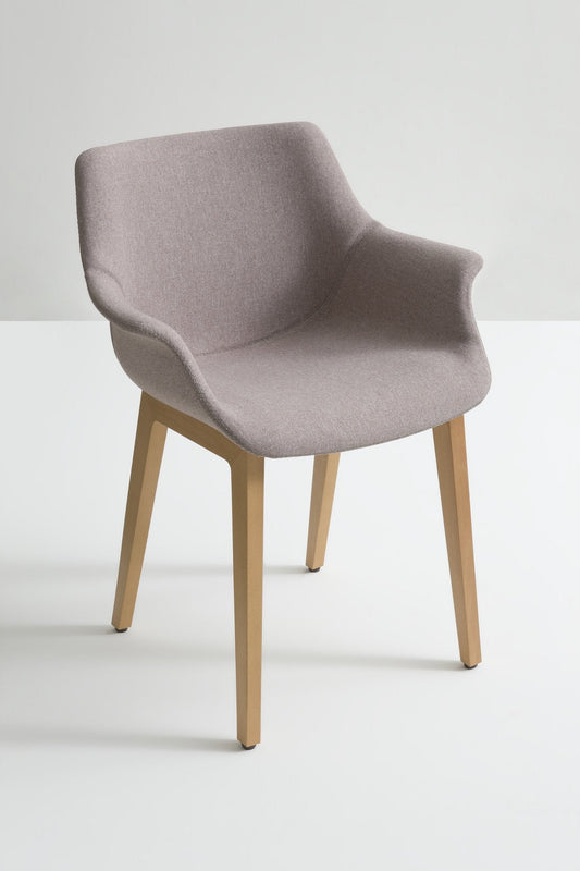 More BL Uphol Armchair