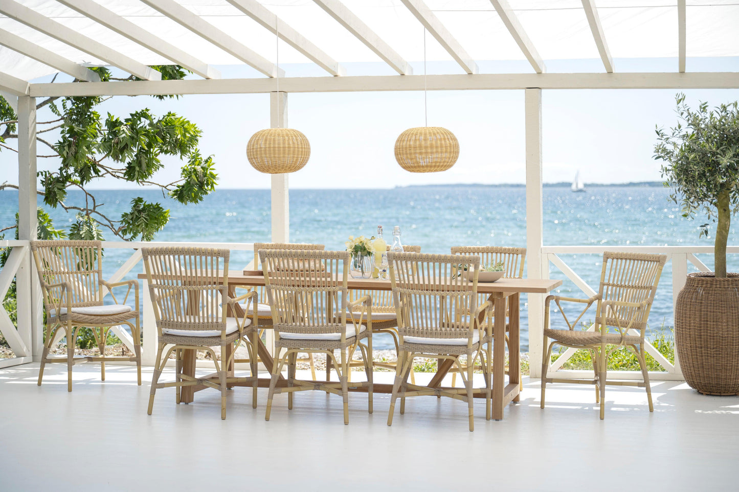 Piano Exterior Dining Armchair