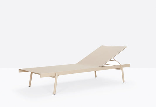 Rail Lounger-Contract Furniture Store for hospitality, leisure & commercial projects