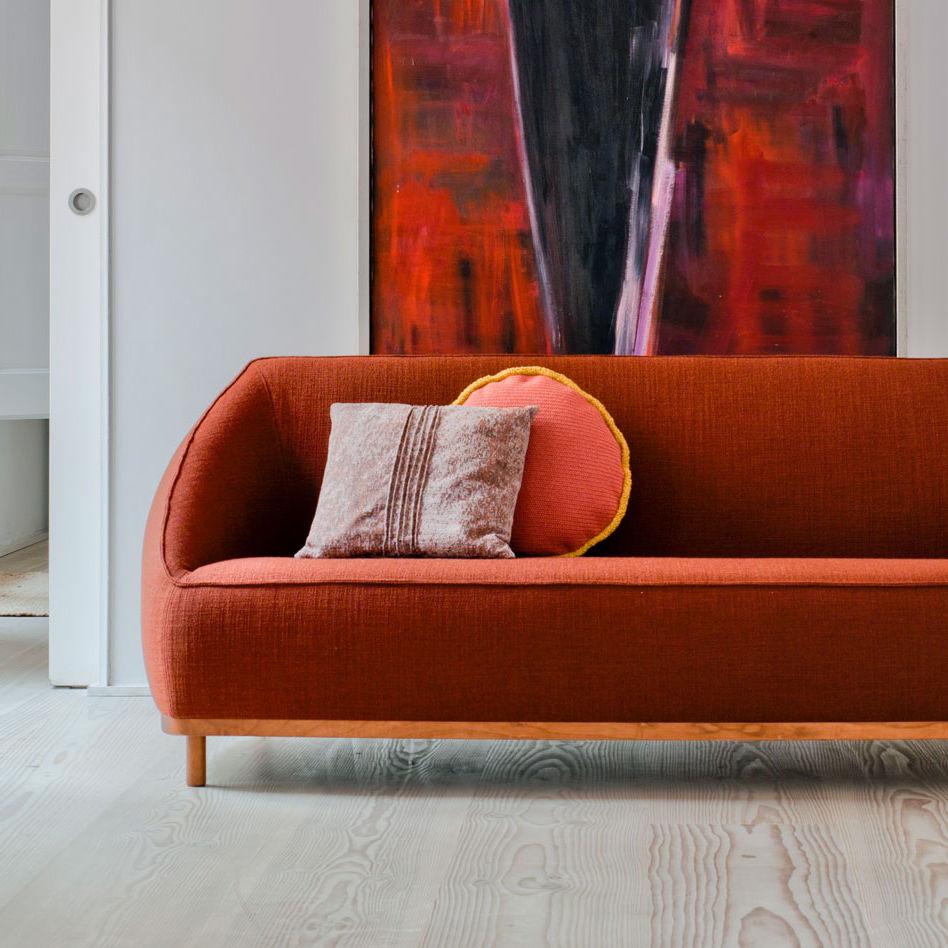 Rew Cushion DD-Contract Furniture Store for hospitality, leisure & commercial projects