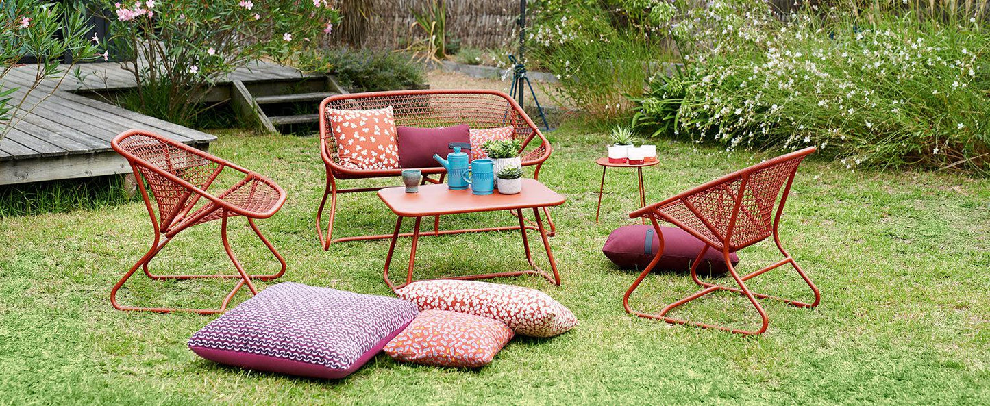 Sixties 1705 Bench-Contract Furniture Store for hospitality, leisure & commercial projects