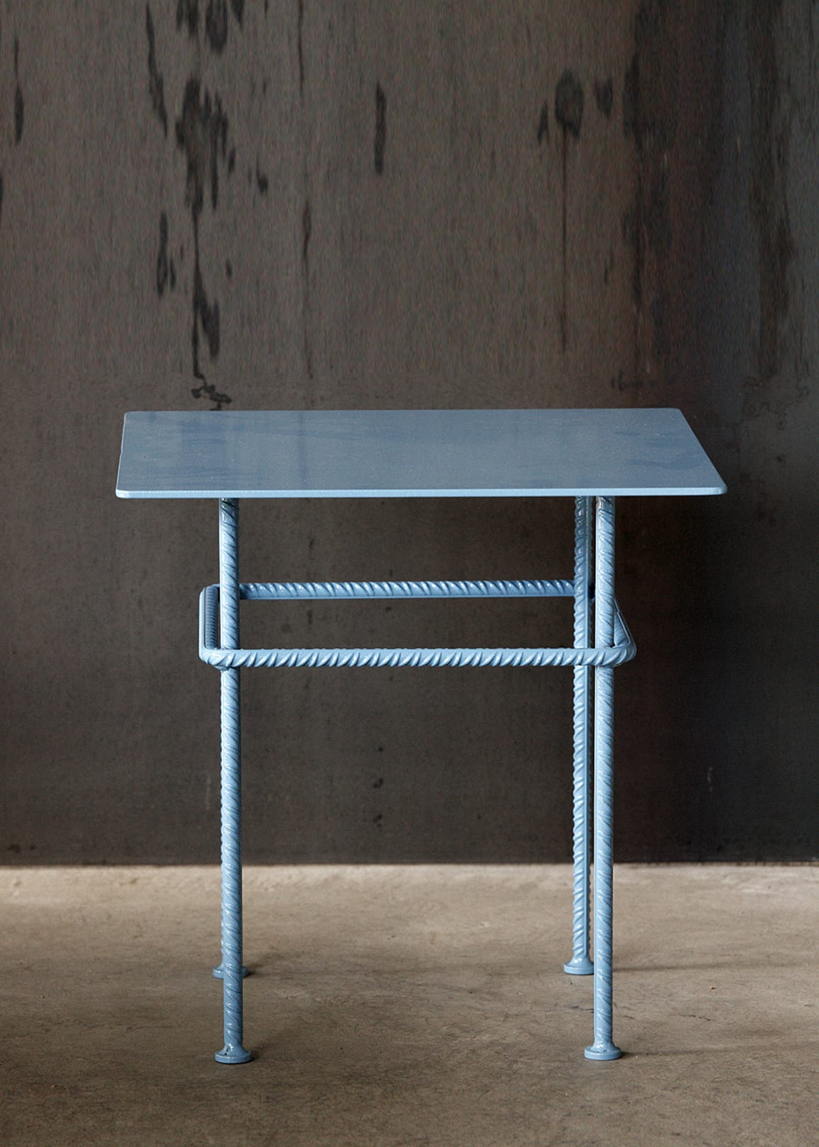 Strong S Coffee Table-Contract Furniture Store for hospitality, leisure & commercial projects