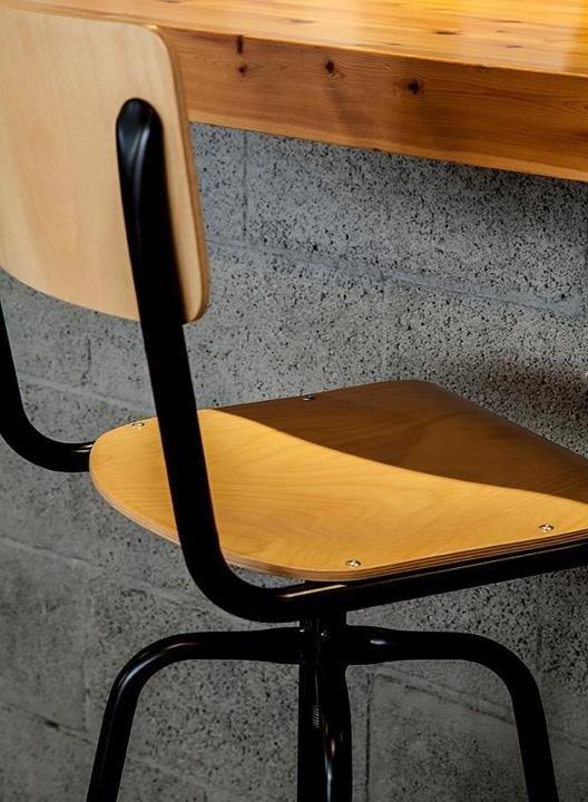 Susy Adjustable 2630 High Stool-Contract Furniture Store for hospitality, leisure & commercial projects