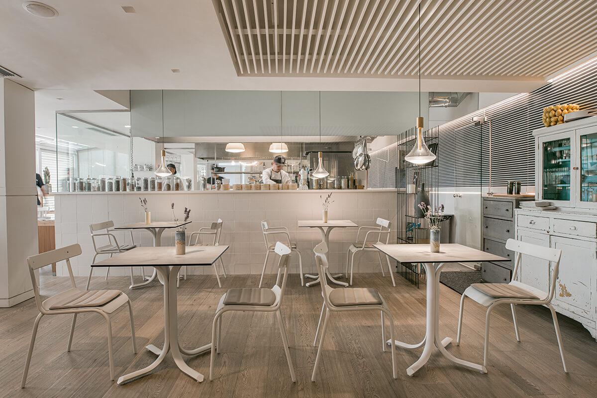 System Folding Rect Dining Table-Contract Furniture Store for hospitality, leisure & commercial projects