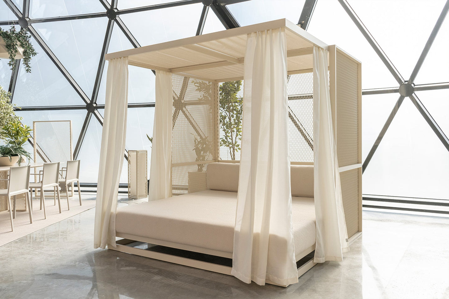 The Factory Daybed-Contract Furniture Store for hospitality, leisure & commercial projects