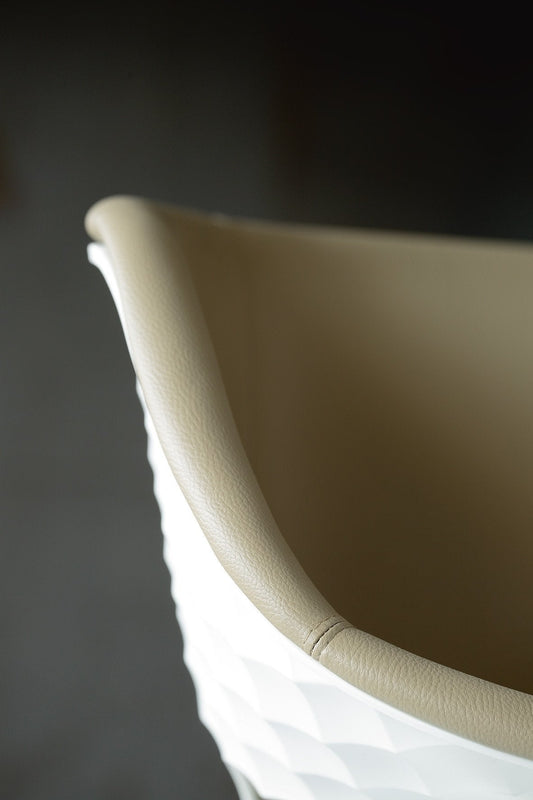 Uni-Ka 599m Armchair
