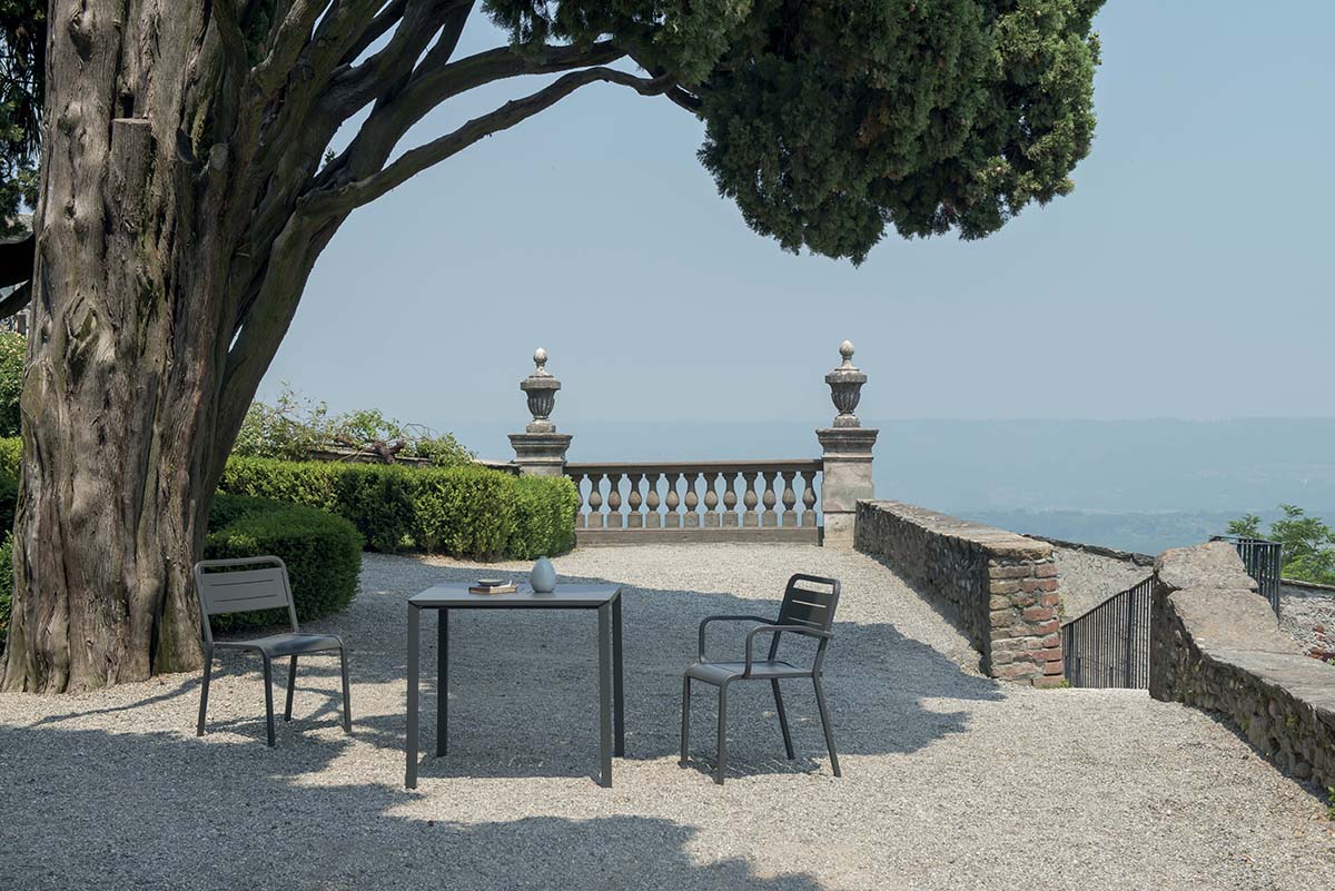 Urban 208 Side Chair-Contract Furniture Store for hospitality, leisure & commercial projects