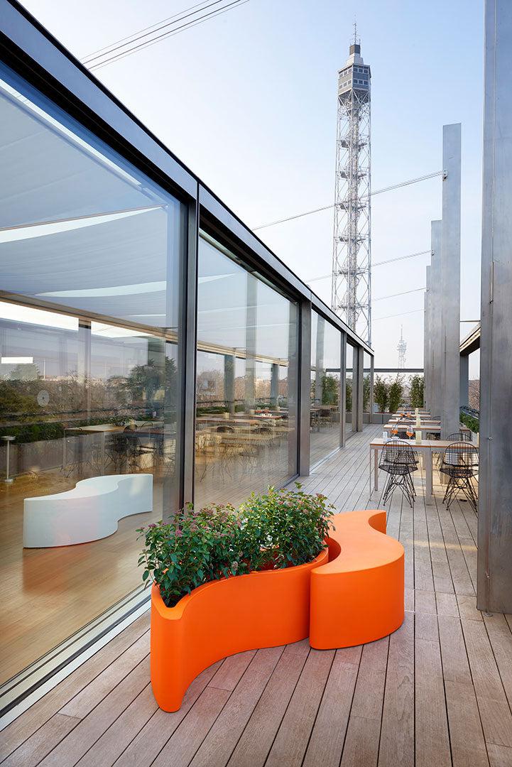 Wave Pot-Contract Furniture Store for hospitality, leisure & commercial projects