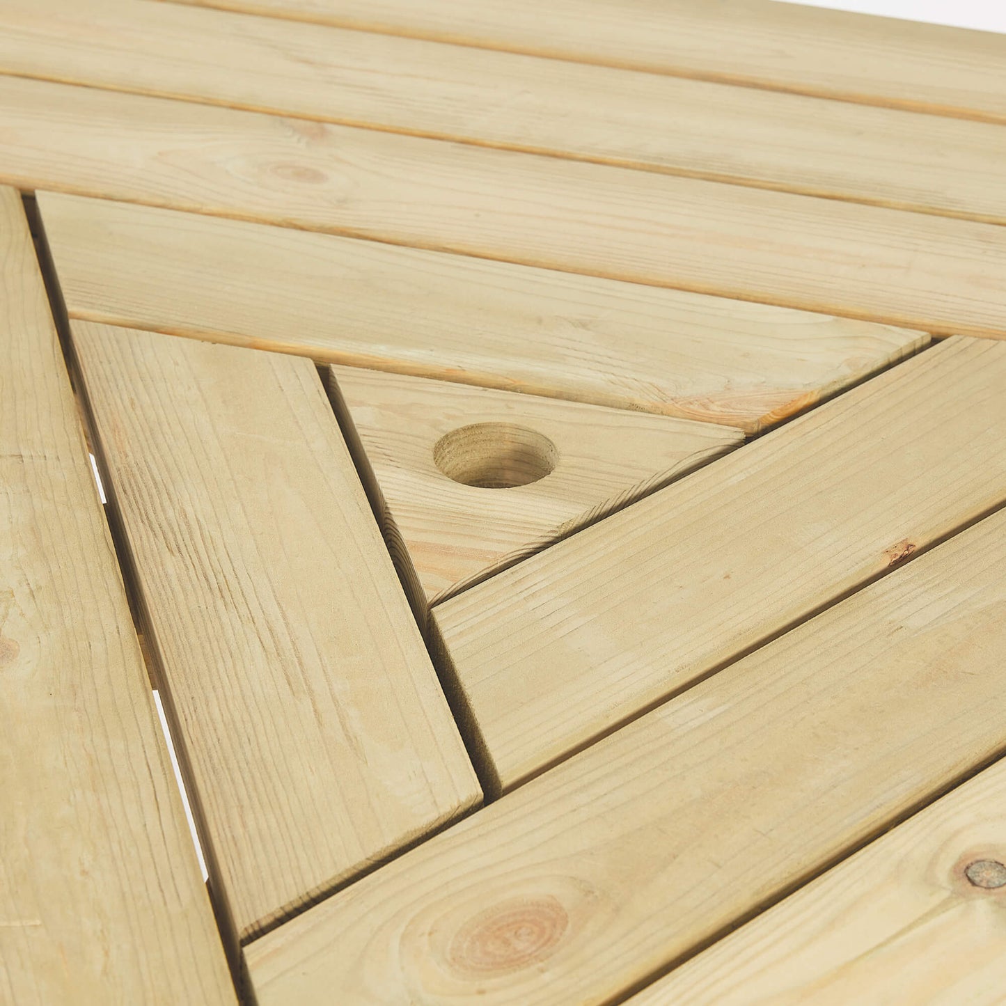 Winer Diner Triangle Picnic Table-Contract Furniture Store for hospitality, leisure & commercial projects