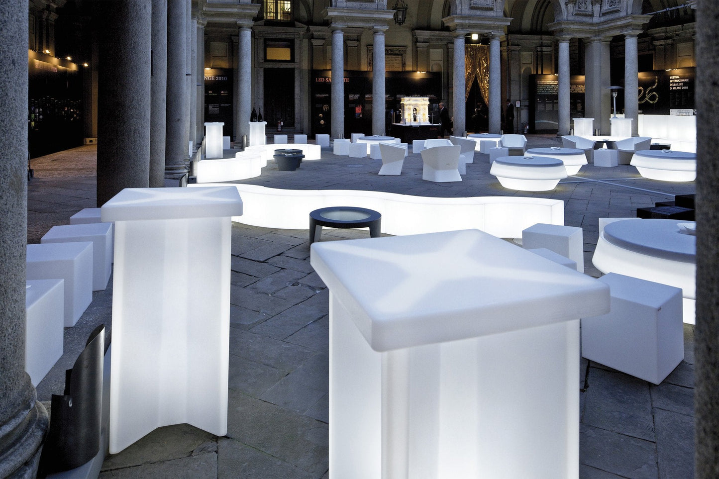 X2 Poseur Table-Contract Furniture Store for hospitality, leisure & commercial projects