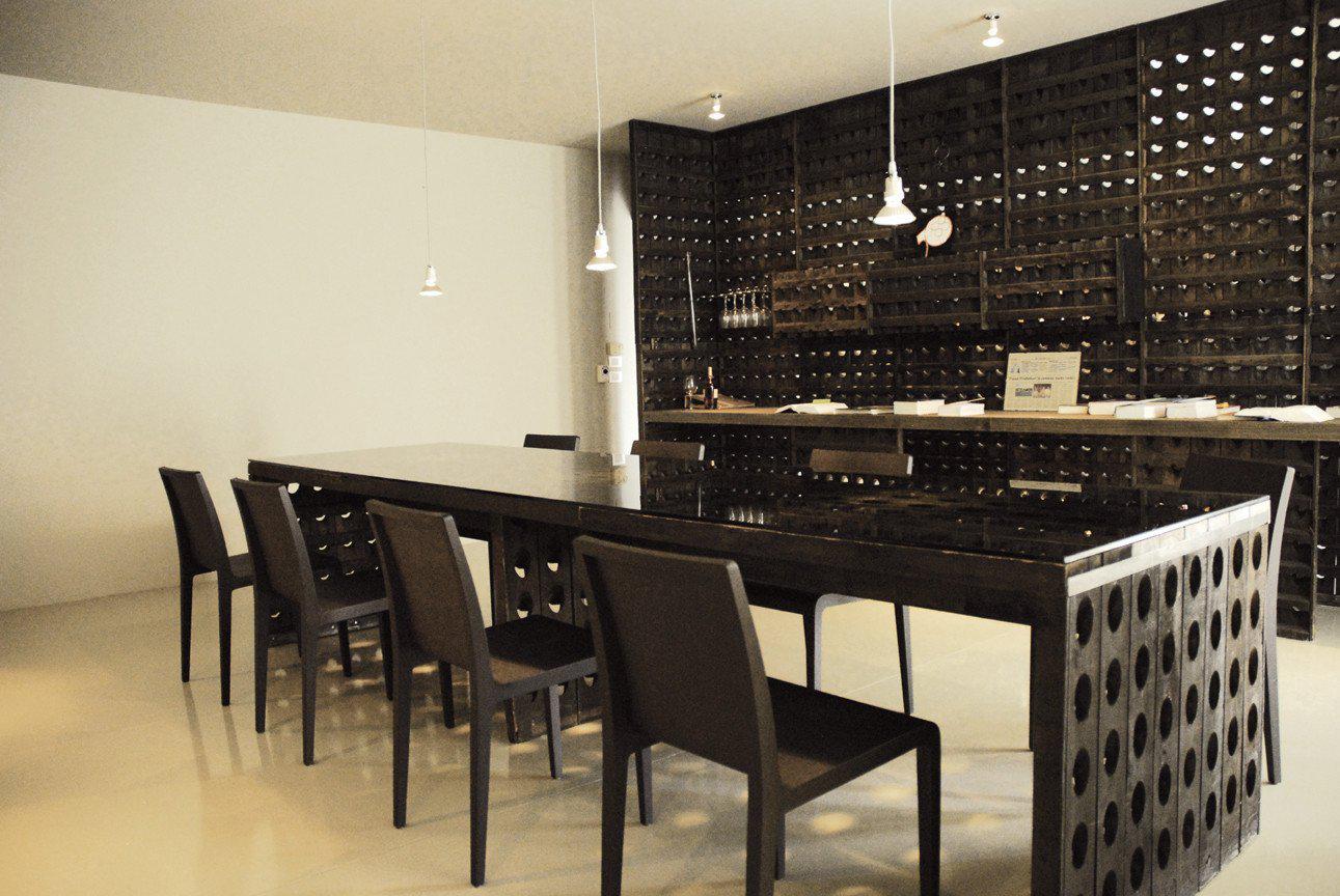 Young 420 Side Chair-Contract Furniture Store for hospitality, leisure & commercial projects