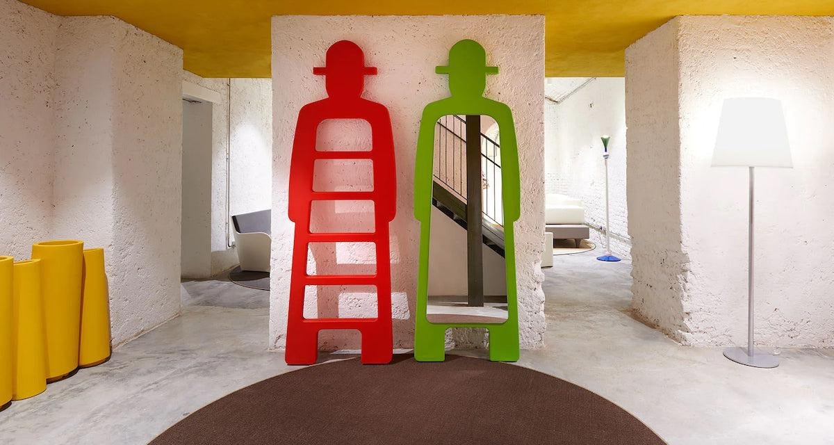 Luggage Racks & Valet Stands for luxury Hotels & budget Motels