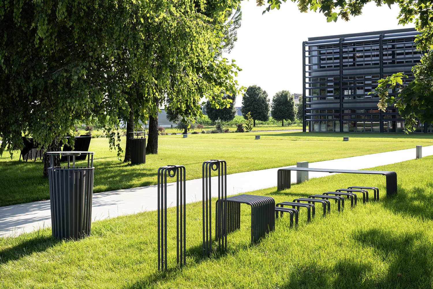 015 Bicycle Racks-Contract Furniture Store for hospitality, leisure & commercial projects