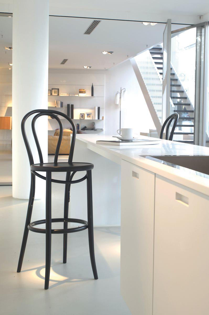 18 High Stool