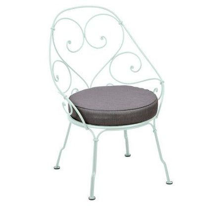1900 Lounge Chair