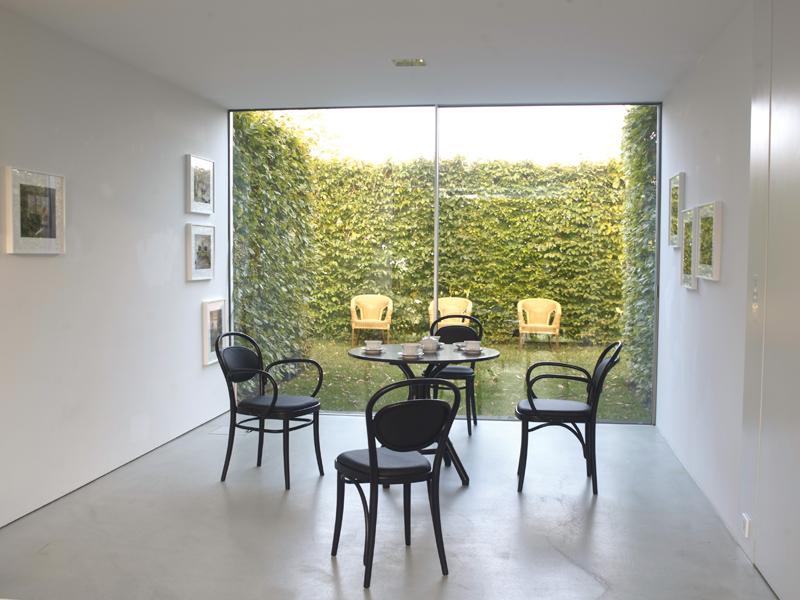 20 Upholstered Chair
