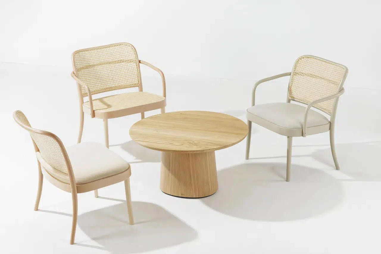 811 Lounge Armchair