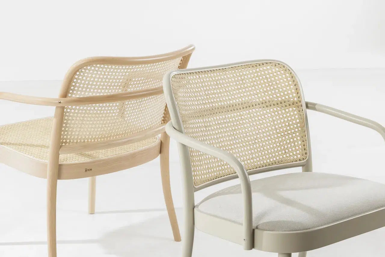 811 Lounge Armchair